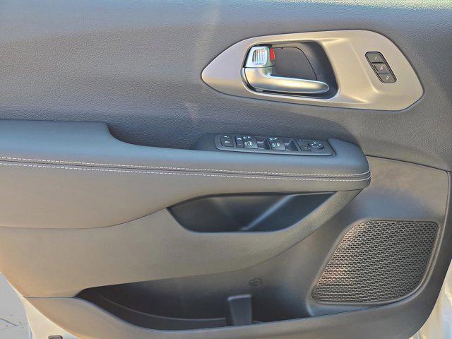 new 2026 Chrysler Pacifica car, priced at $39,650