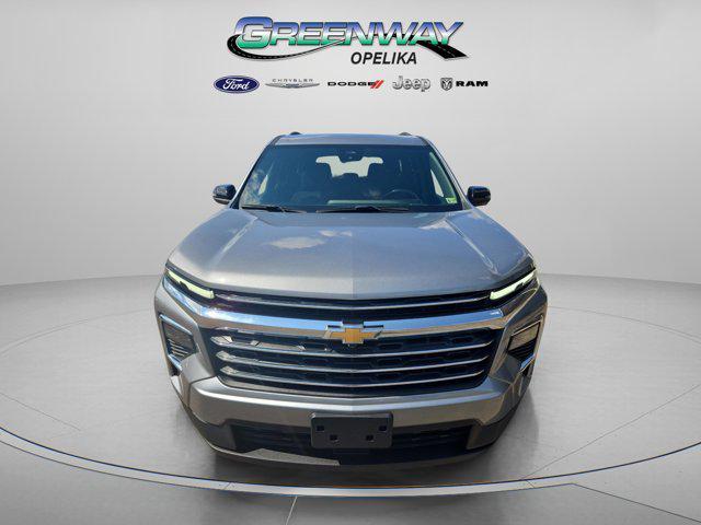 used 2024 Chevrolet Traverse car, priced at $34,978