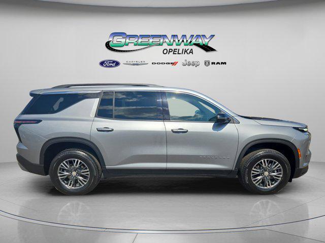 used 2024 Chevrolet Traverse car, priced at $34,978