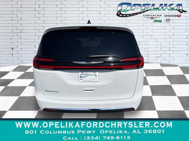 new 2025 Chrysler Pacifica car