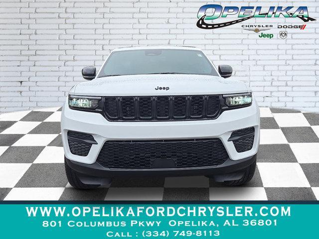 new 2025 Jeep Grand Cherokee car, priced at $45,580