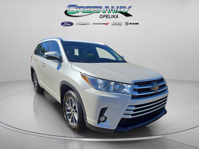 used 2018 Toyota Highlander car, priced at $23,181