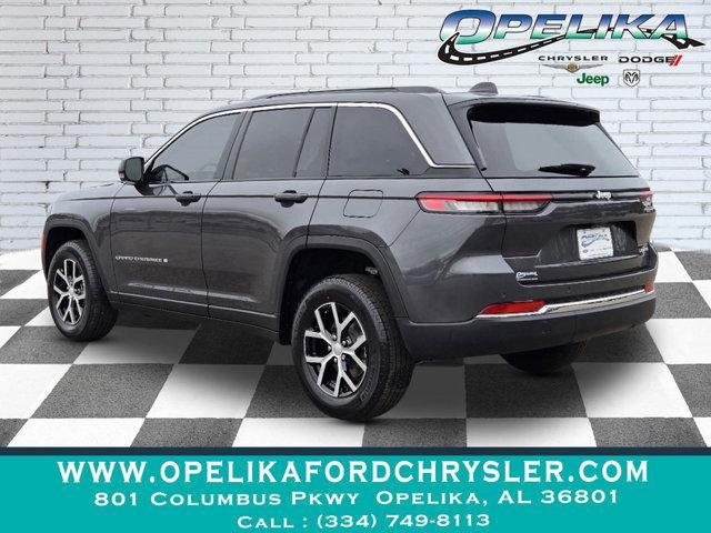 new 2025 Jeep Grand Cherokee car, priced at $45,295