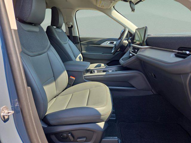new 2025 Ford Explorer car, priced at $43,292
