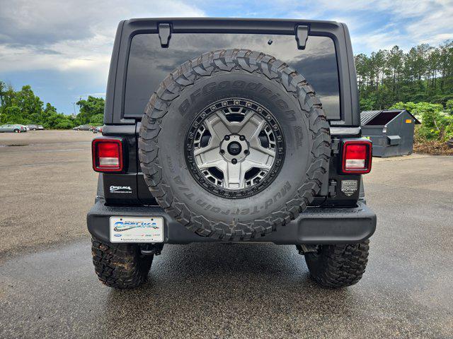 new 2025 Jeep Wrangler car, priced at $44,475
