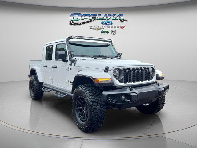 used 2025 Jeep Gladiator car, priced at $44,661