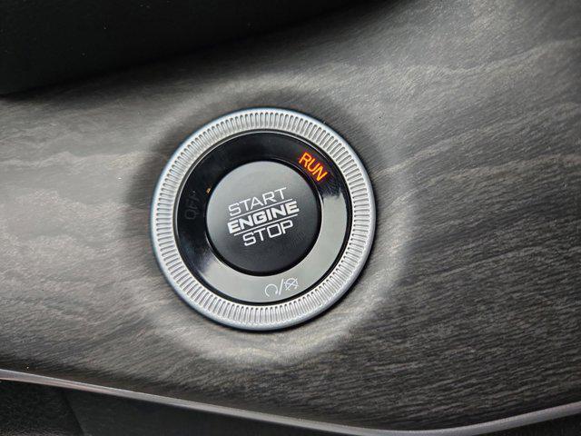 new 2025 Jeep Grand Cherokee L car, priced at $39,200