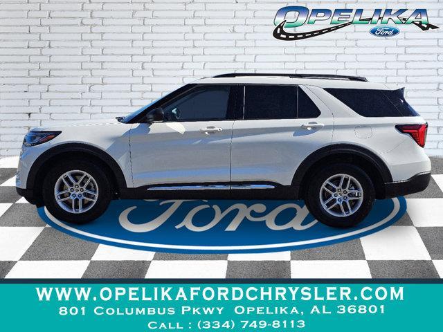 new 2025 Ford Explorer car