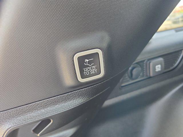 new 2025 Jeep Grand Cherokee car, priced at $44,010
