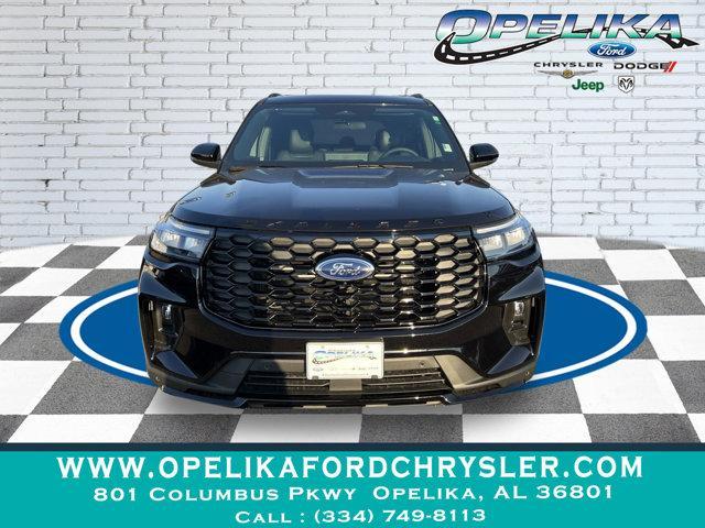 used 2025 Ford Explorer car