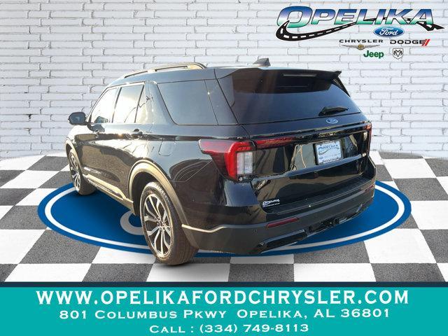 used 2025 Ford Explorer car