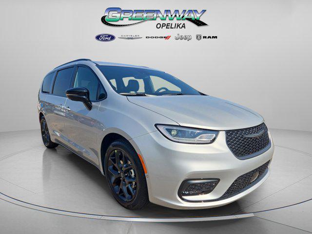 new 2026 Chrysler Pacifica car, priced at $49,990