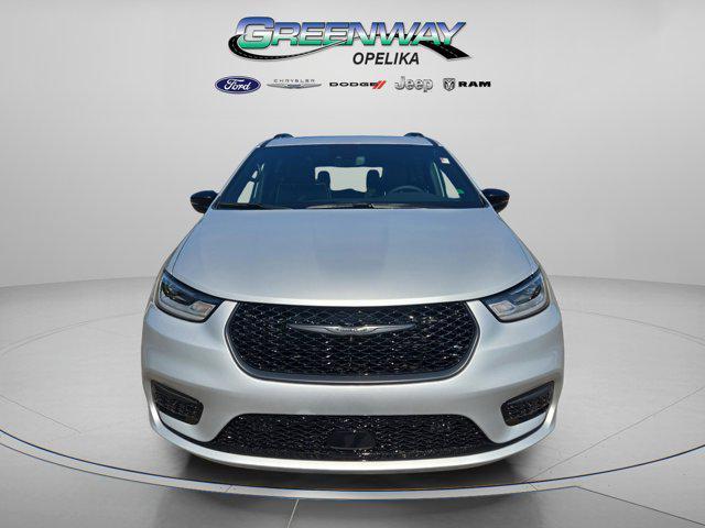 new 2026 Chrysler Pacifica car, priced at $49,990