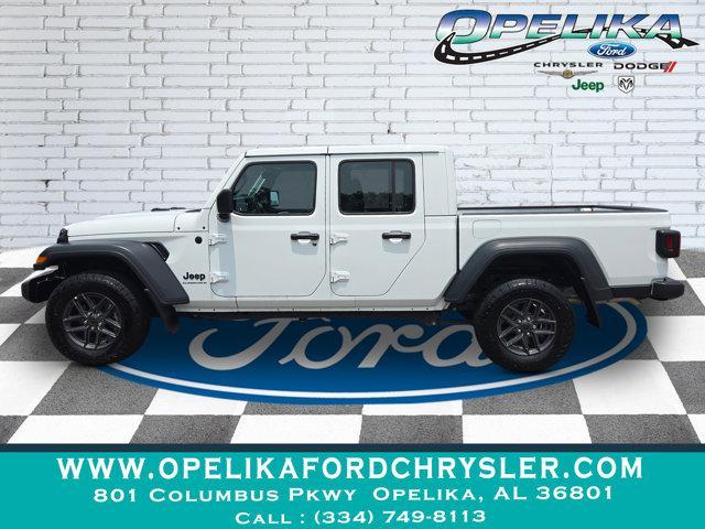 used 2023 Jeep Gladiator car, priced at $33,207