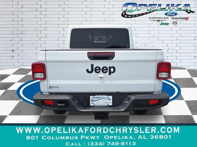 used 2023 Jeep Gladiator car, priced at $33,207