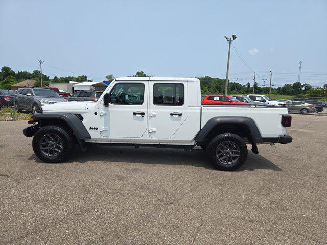 used 2023 Jeep Gladiator car, priced at $32,924