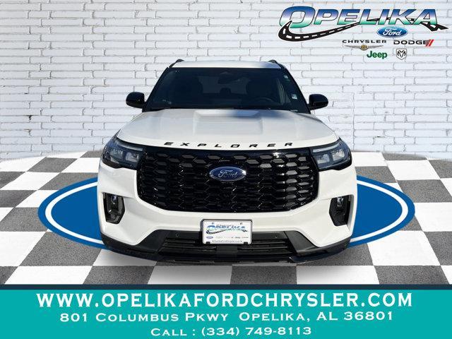 used 2025 Ford Explorer car