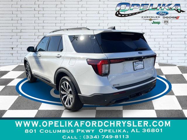 used 2025 Ford Explorer car