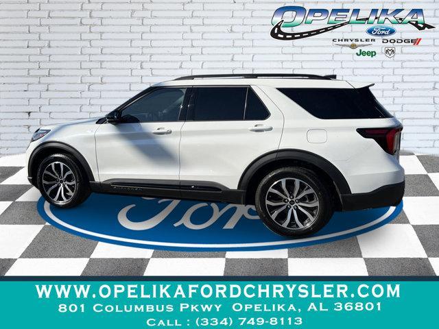 used 2025 Ford Explorer car