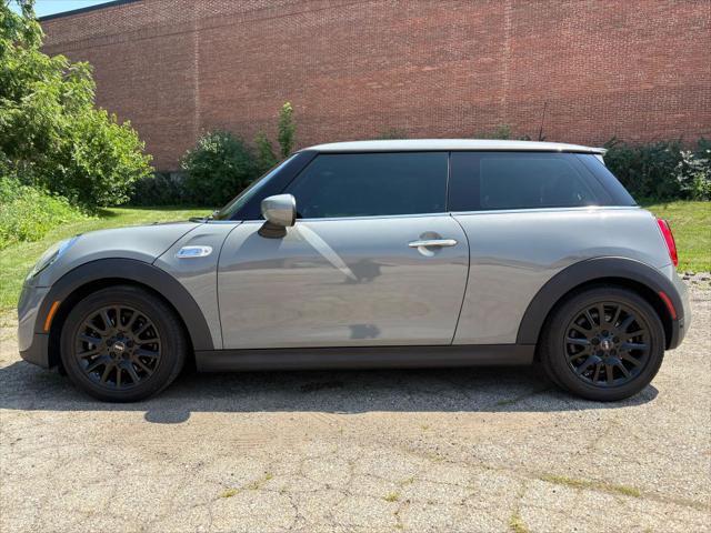 used 2020 MINI Hardtop car, priced at $20,655