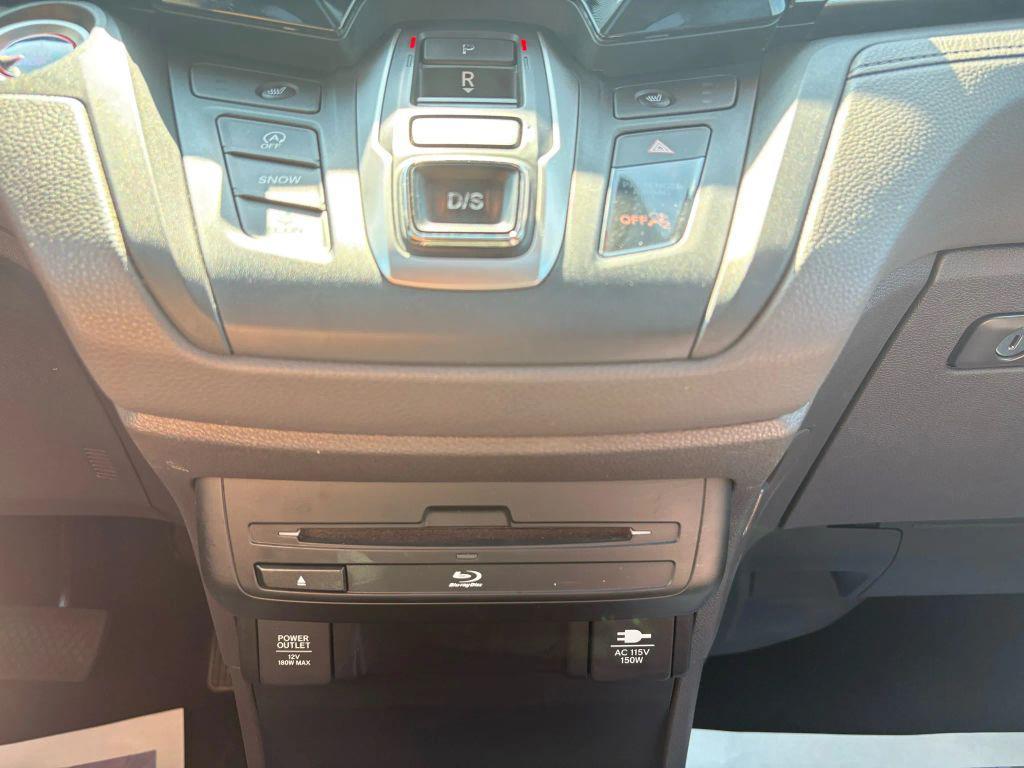 used 2018 Honda Odyssey car, priced at $23,084