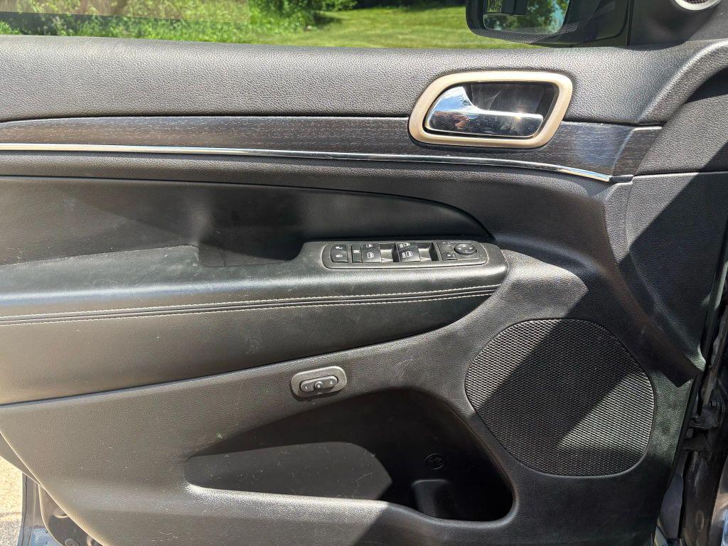 used 2014 Jeep Grand Cherokee car, priced at $10,397