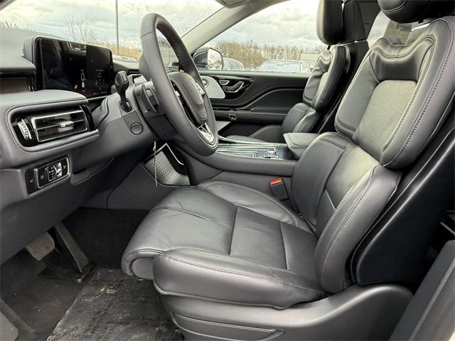 new 2025 Lincoln Aviator car, priced at $79,620