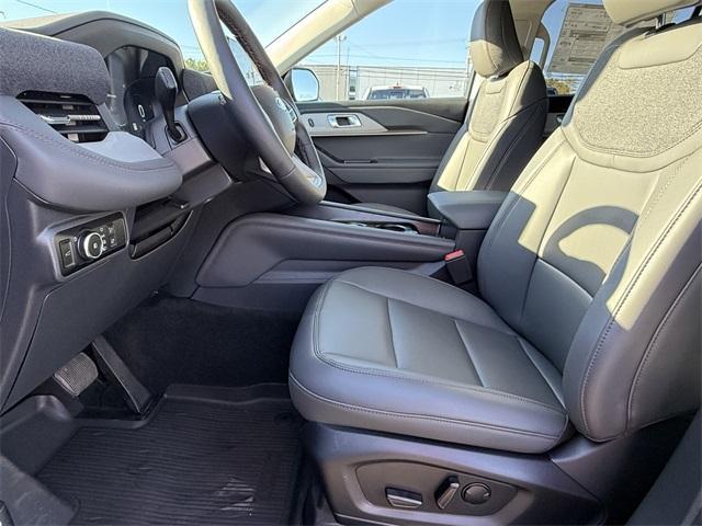 new 2025 Ford Explorer car, priced at $47,820