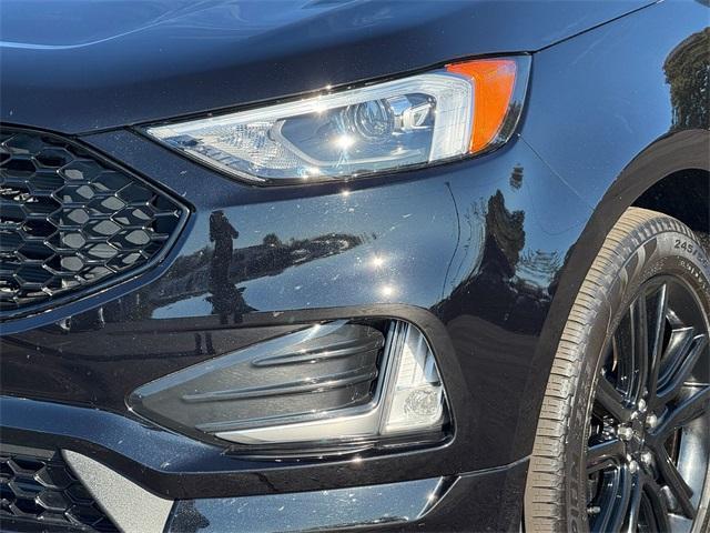 used 2022 Ford Edge car, priced at $28,988