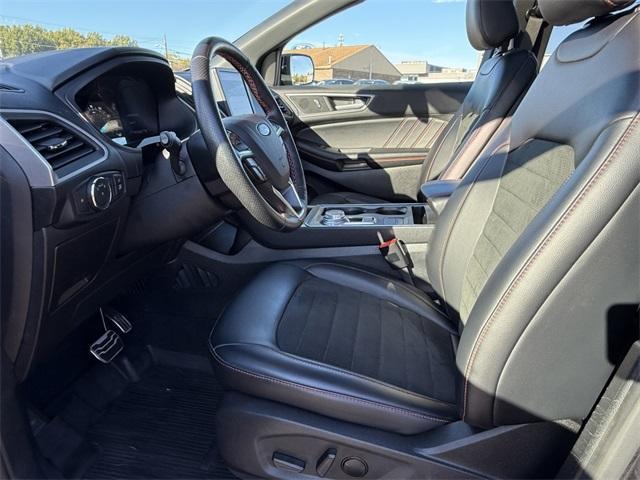 used 2022 Ford Edge car, priced at $28,988