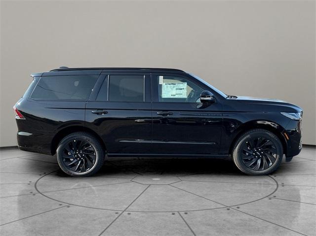 new 2025 Lincoln Navigator car, priced at $106,625