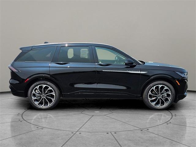 new 2025 Lincoln Nautilus car, priced at $57,239