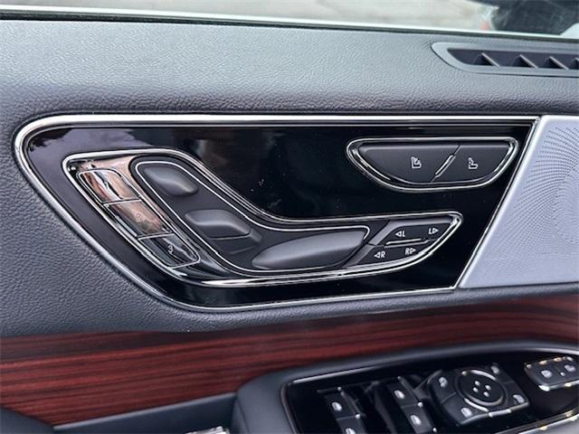 new 2024 Lincoln Navigator car, priced at $96,678