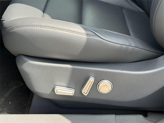 new 2025 Lincoln Nautilus car, priced at $58,130