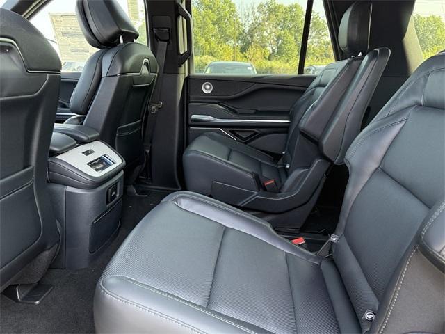 new 2025 Lincoln Navigator L car, priced at $109,675
