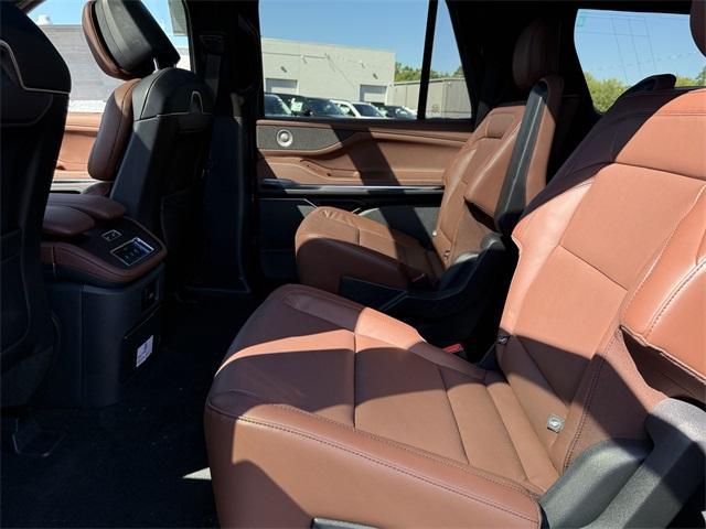 new 2025 Lincoln Navigator L car, priced at $106,925