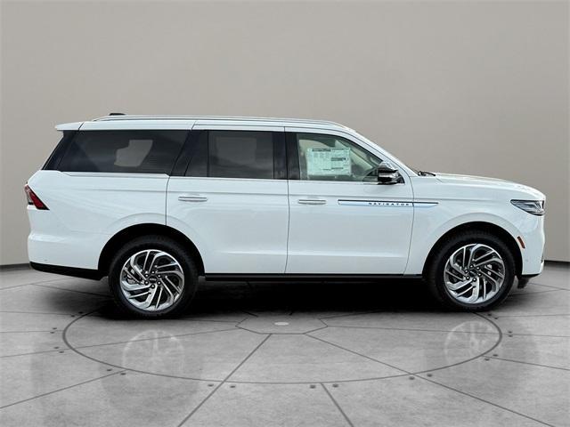 new 2025 Lincoln Navigator car, priced at $103,555