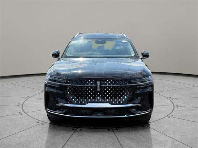 new 2025 Lincoln Nautilus car, priced at $65,555
