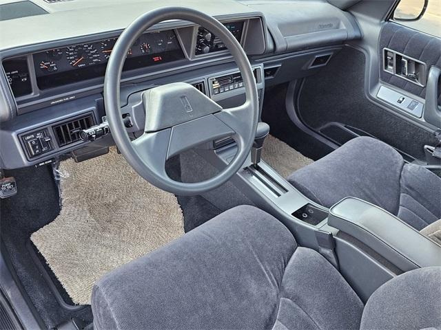 used 1993 Oldsmobile Cutlass Supreme car, priced at $12,988