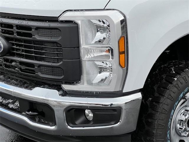 new 2024 Ford F-350 car, priced at $67,955