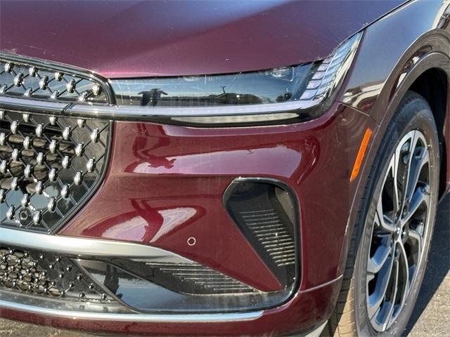 new 2025 Lincoln Nautilus car