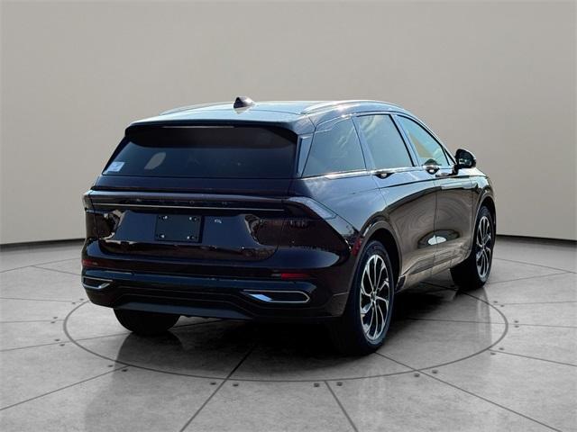 new 2025 Lincoln Nautilus car