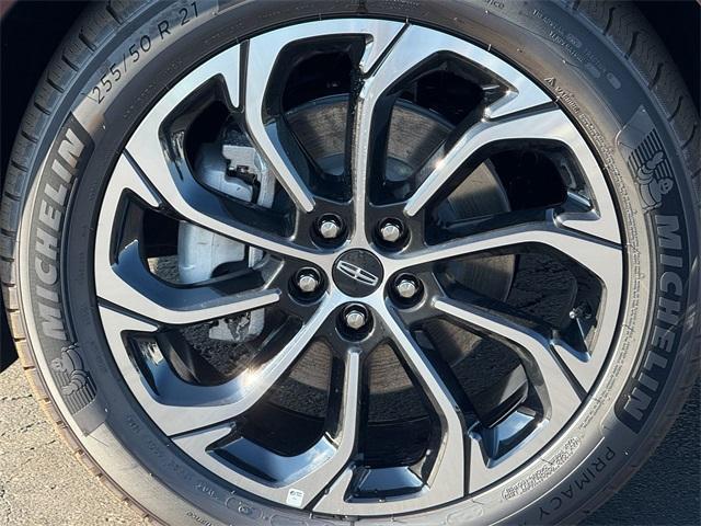 new 2025 Lincoln Nautilus car