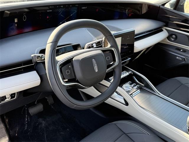 new 2025 Lincoln Nautilus car