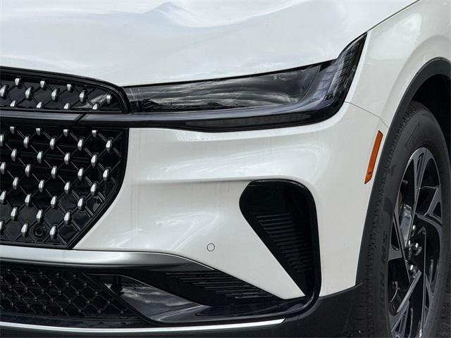 new 2025 Lincoln Nautilus car, priced at $64,820