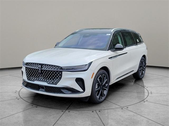 new 2025 Lincoln Nautilus car, priced at $64,670