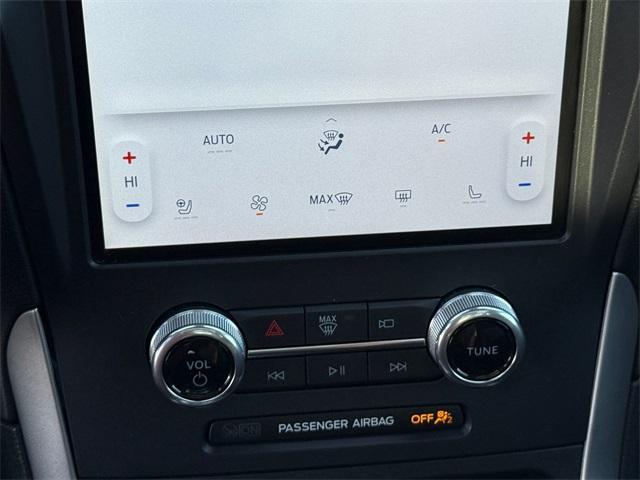 used 2022 Ford Edge car, priced at $28,988
