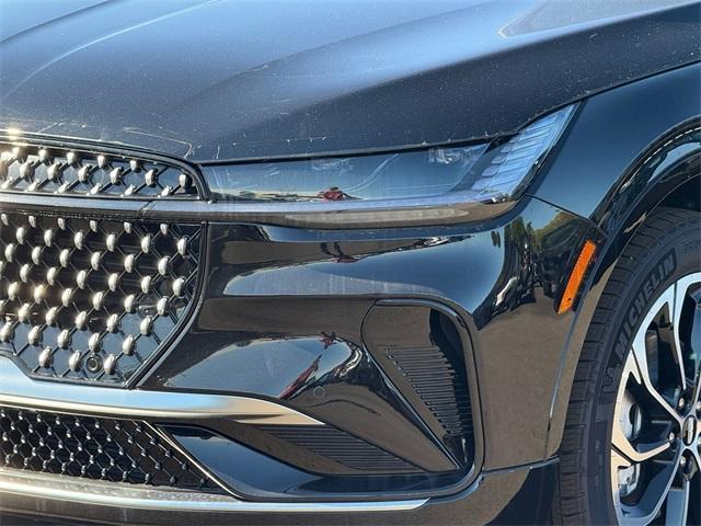 new 2025 Lincoln Nautilus car, priced at $67,275
