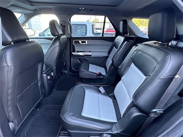 used 2022 Ford Explorer car, priced at $33,988