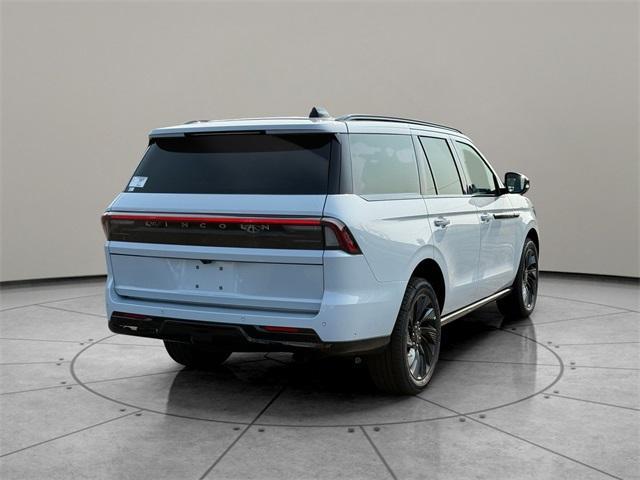 new 2025 Lincoln Navigator car, priced at $107,435